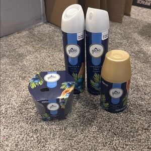 Glade Juniper & Teak Scent Set - Blue and White